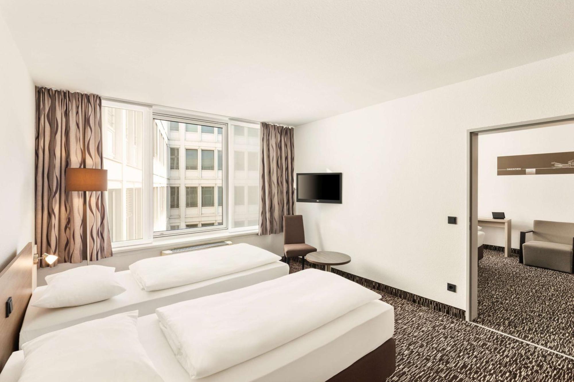Western Hotel 3*